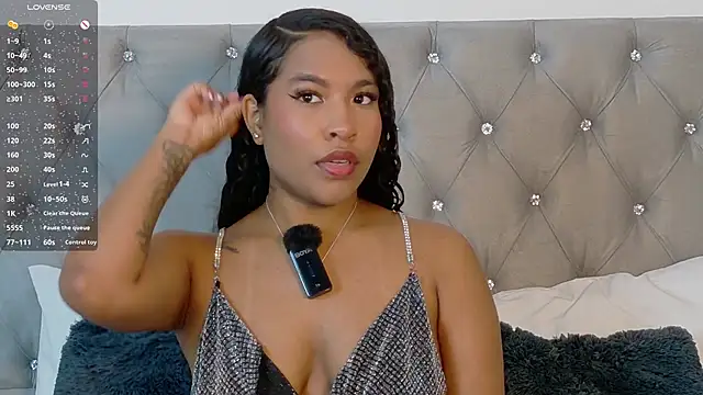 Snapshot of izzybelmont12 chatting on November 2025 08:01:01 PM izzybelmont12 online show from November 2025 08:01:01 PM