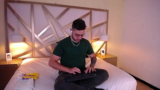 Ethan Greys online show from January 2026 12:58:02 AM