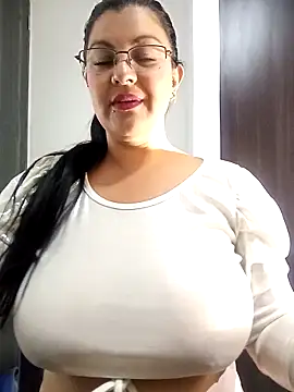 Snapshot of CelesteAlvarez1989 chatting on March 2026 04:39:01 AM CelesteAlvarez1989 online show from March 2026 04:39:01 AM