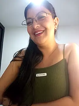 Snapshot of CelesteAlvarez1989 chatting on April 2026 04:37:01 AM CelesteAlvarez1989 online show from April 2026 04:37:01 AM
