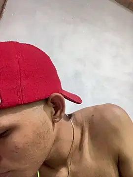 Snapshot of Luigi_cumming1 chatting on April 2026 07:41:01 PM Luigi cumming1 online show from April 2026 07:41:01 PM