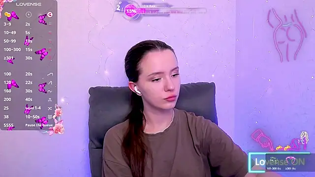BellaVelure6767 online show from May 2026 02:39:01 AM