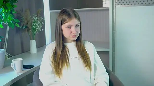 Snapshot of LesaFeldker chatting on November 2025 03:39:01 AM LesaFeldker online show from November 2025 03:39:01 AM