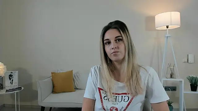 Snapshot of AnnettaUlman chatting on November 2025 06:52:01 AM AnnettaUlman online show from November 2025 06:52:01 AM