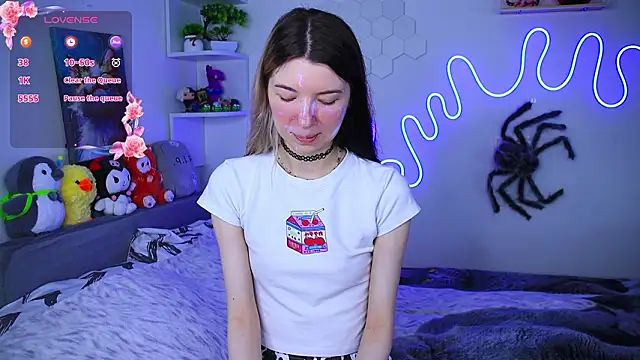 Snapshot of Emmie_shy chatting on March 2026 11:17:01 AM Emmie shy online show from March 2026 11:17:01 AM