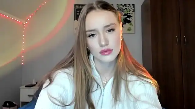 Snapshot of tinyglow chatting on April 2026 10:03:01 PM tinyglow online show from April 2026 10:03:01 PM