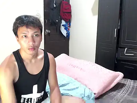 Snapshot of newgys chatting on March 2026 06:58:01 AM newgys online show from March 2026 06:58:01 AM