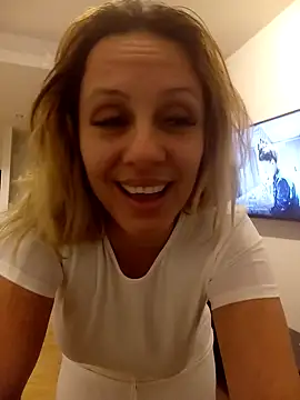 cleopatravodos online show from December 2025 06:47:02 PM