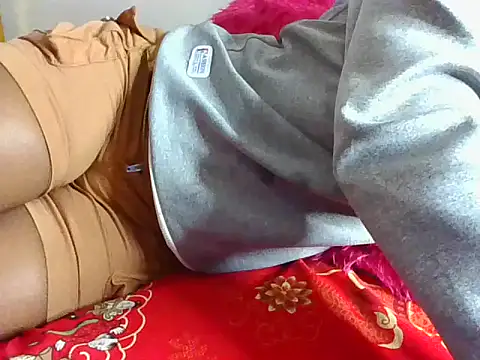 Snapshot of Naughtybadgal chatting on November 2025 06:24:02 PM Naughtybadgal online show from November 2025 06:24:02 PM