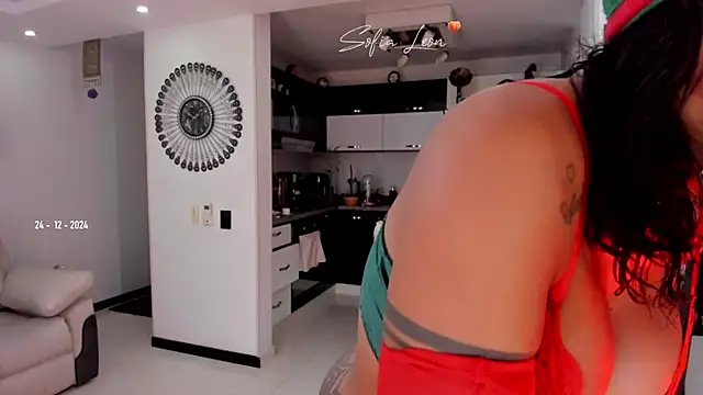 sofiasexhot online show from December 2024 06:50:01 PM