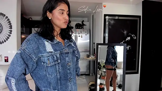 sofiasexhot online show from February 2025 02:16:01 PM