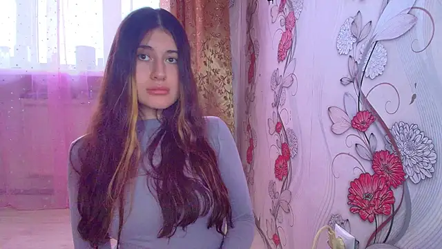 Snapshot of KristinaScott chatting on November 2025 12:17:01 PM KristinaScott online show from November 2025 12:17:01 PM