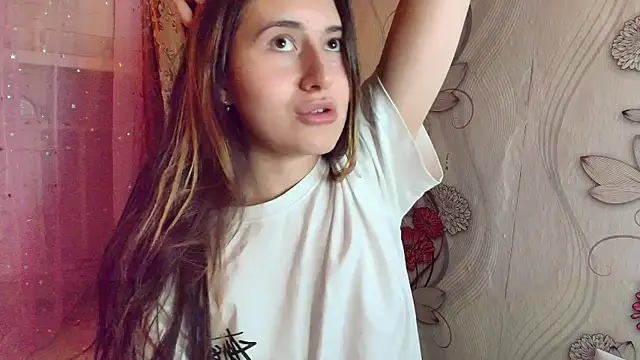 Snapshot of KristinaScott chatting on November 2025 03:49:01 PM KristinaScott online show from November 2025 03:49:01 PM