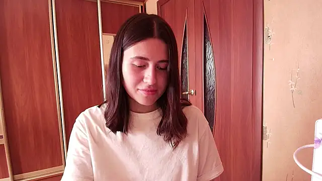 KristinaScott online show from April 2026 10:42:01 AM