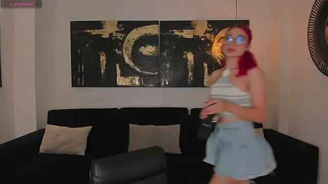 AmberFox1 online show from January 2026 12:10:02 PM