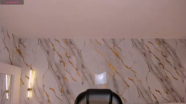 Snapshot of SophieLanne chatting on March 2026 04:05:02 AM SophieLanne online show from March 2026 04:05:02 AM