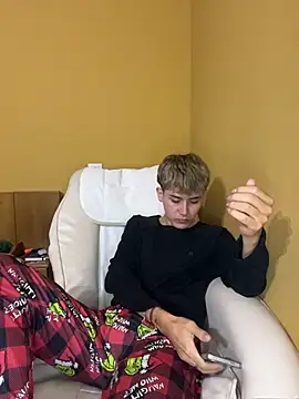 Snapshot of Noah21_ chatting on December 2025 09:09:01 PM Noah21 online show from December 2025 09:09:01 PM