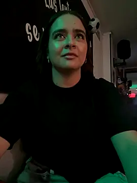 Snapshot of HANNAHBAKER00 chatting on November 2025 07:45:02 PM HANNAHBAKER00 online show from November 2025 07:45:02 PM