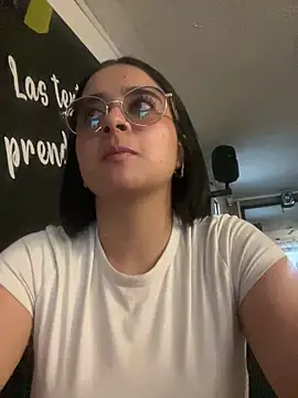 Snapshot of HANNAHBAKER00 chatting on December 2025 10:29:02 PM HANNAHBAKER00 online show from December 2025 10:29:02 PM