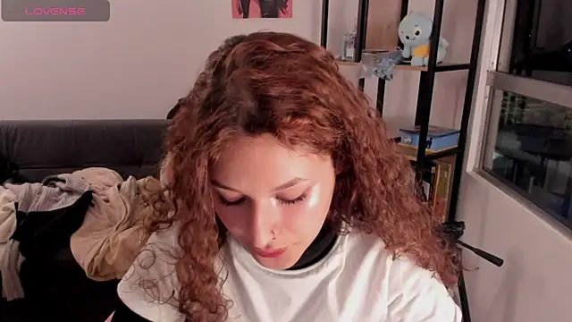 Snapshot of iam_Nikki chatting on April 2026 06:00:02 AM iam Nikki online show from April 2026 06:00:02 AM