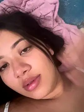 Larissa xxe online show from November 2025 01:15:02 PM