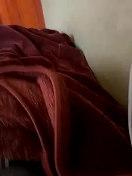 yassssst online show from December 2025 03:43:02 PM