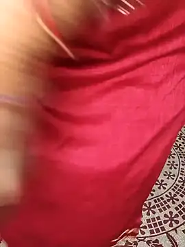 Desi Hot Queen online show from November 2025 03:27:02 AM