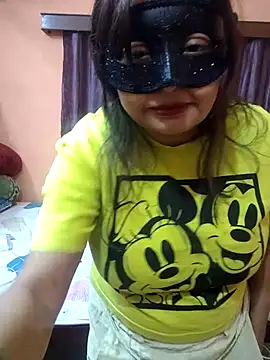 Cute-richa1 online show from January 2026 01:47:02 PM