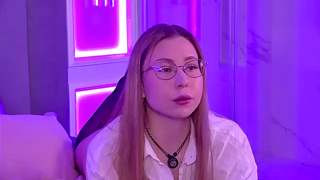 -SaraBlack- online show from December 2025 05:09:02 PM