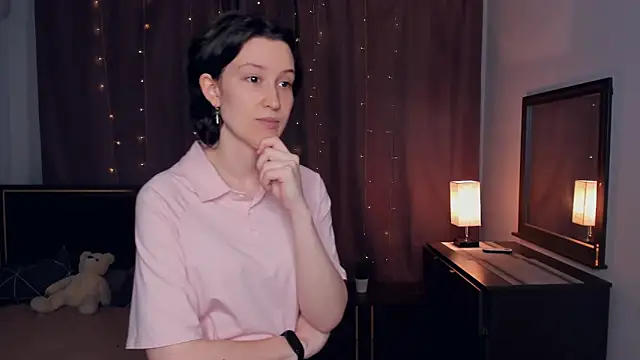 Snapshot of NenaBriand chatting on December 2025 08:08:02 AM NenaBriand online show from December 2025 08:08:02 AM