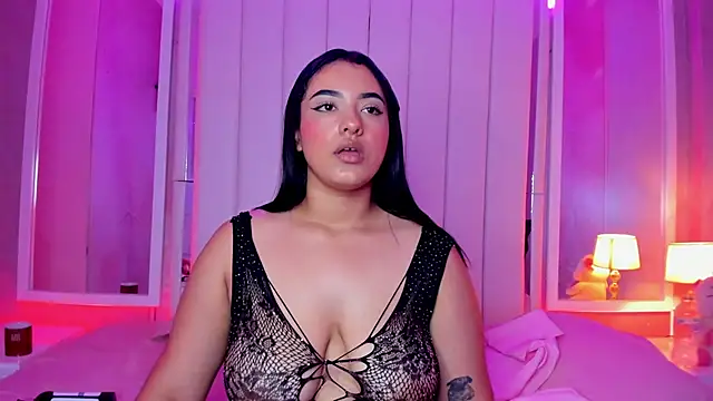 Snapshot of Kendall_curves chatting on April 2026 07:45:01 AM Kendall curves online show from April 2026 07:45:01 AM