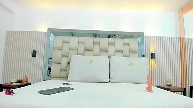 noah pariss online show from December 2025 11:29:01 AM