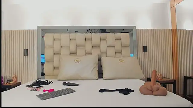 noah pariss online show from March 2026 10:30:02 AM