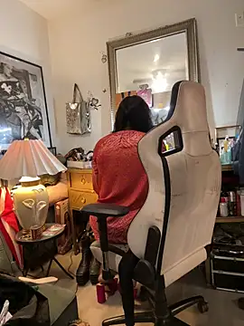 Motherbigbus online show from December 2025 01:33:02 AM