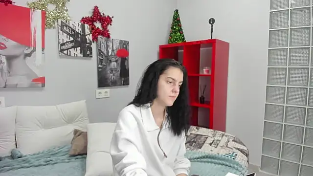 Lovely Audrey online show from December 2025 01:16:01 PM