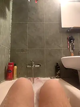 Snapshot of Ziulica chatting on November 2025 08:11:01 PM Ziulica online show from November 2025 08:11:01 PM