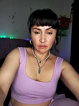 Snapshot of LILITH_LIBELULA chatting on April 2026 02:05:01 AM LILITH LIBELULA online show from April 2026 02:05:01 AM