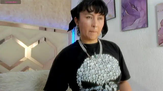 Snapshot of LILITH_LIBELULA chatting on May 2026 11:17:02 AM LILITH LIBELULA online show from May 2026 11:17:02 AM