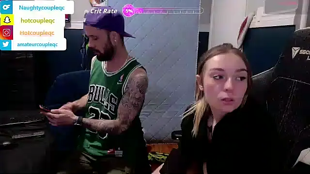 Snapshot of lovecoupleqc chatting on April 2026 02:42:02 AM lovecoupleqc online show from April 2026 02:42:02 AM