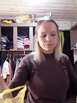 Snapshot of minagostosa123 chatting on March 2026 05:57:02 PM minagostosa123 online show from March 2026 05:57:02 PM