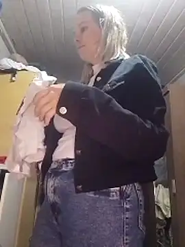 Snapshot of minagostosa123 chatting on April 2026 12:35:02 AM minagostosa123 online show from April 2026 12:35:02 AM