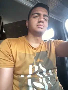 Snapshot of lester_rose chatting on December 2025 07:43:01 PM lester rose online show from December 2025 07:43:01 PM