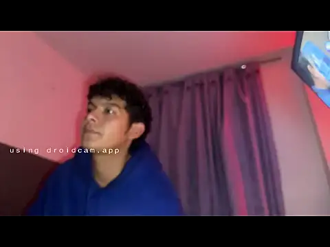 Snapshot of Youngcople18 chatting on November 2025 11:32:02 PM Youngcople18 online show from November 2025 11:32:02 PM