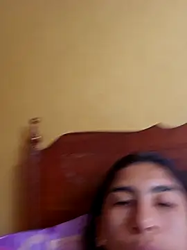 Snapshot of skinnyrox chatting on February 2026 07:34:02 PM skinnyrox online show from February 2026 07:34:02 PM