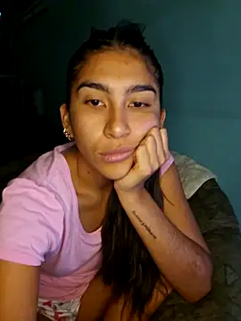 Snapshot of skinnyrox chatting on February 2026 02:53:01 AM skinnyrox online show from February 2026 02:53:01 AM