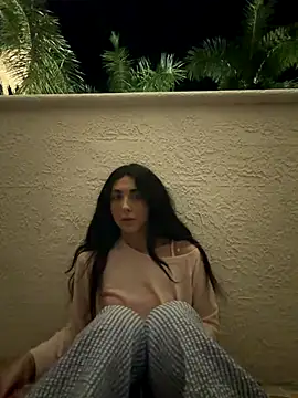 Snapshot of sometimesmiachristina chatting on December 2025 05:23:01 AM sometimesmiachristina online show from December 2025 05:23:01 AM