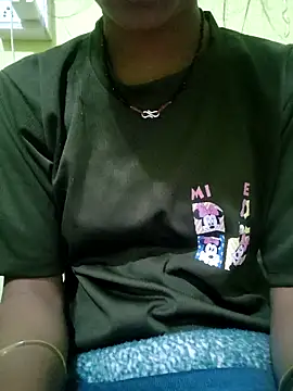 Snapshot of Menka_cut34 chatting on December 2025 01:12:02 AM Menka cut34 online show from December 2025 01:12:02 AM