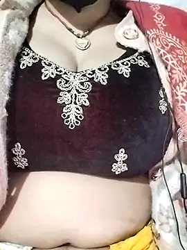 CUTE 123X online show from November 2025 04:01:02 PM