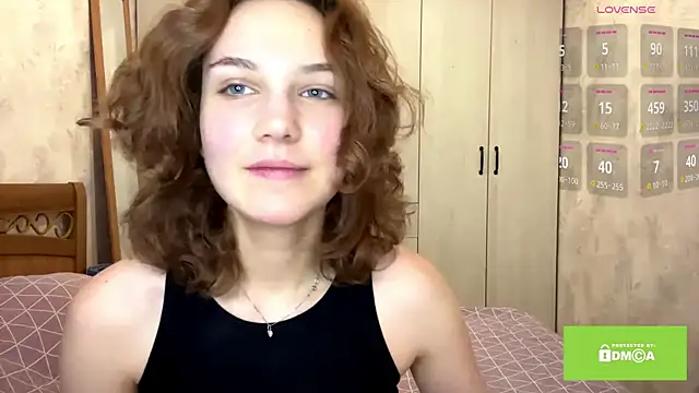 Snapshot of CatherineSaretto chatting on November 2025 05:02:01 PM CatherineSaretto online show from November 2025 05:02:01 PM