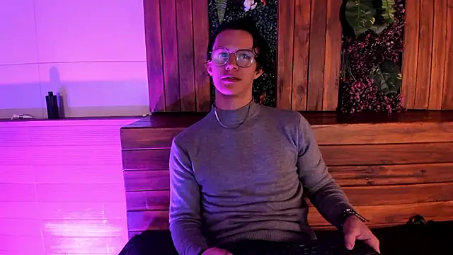 Snapshot of Brandon_starkk chatting on February 2026 11:54:01 AM Brandon starkk online show from February 2026 11:54:01 AM